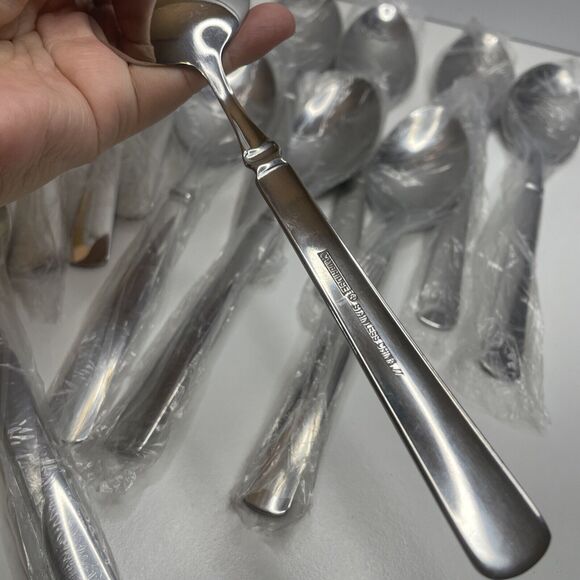 New 11 Pc Dinner Spoons set Record (Stainless, Glossy) by Cambridge Silver - Picture 4 of 6